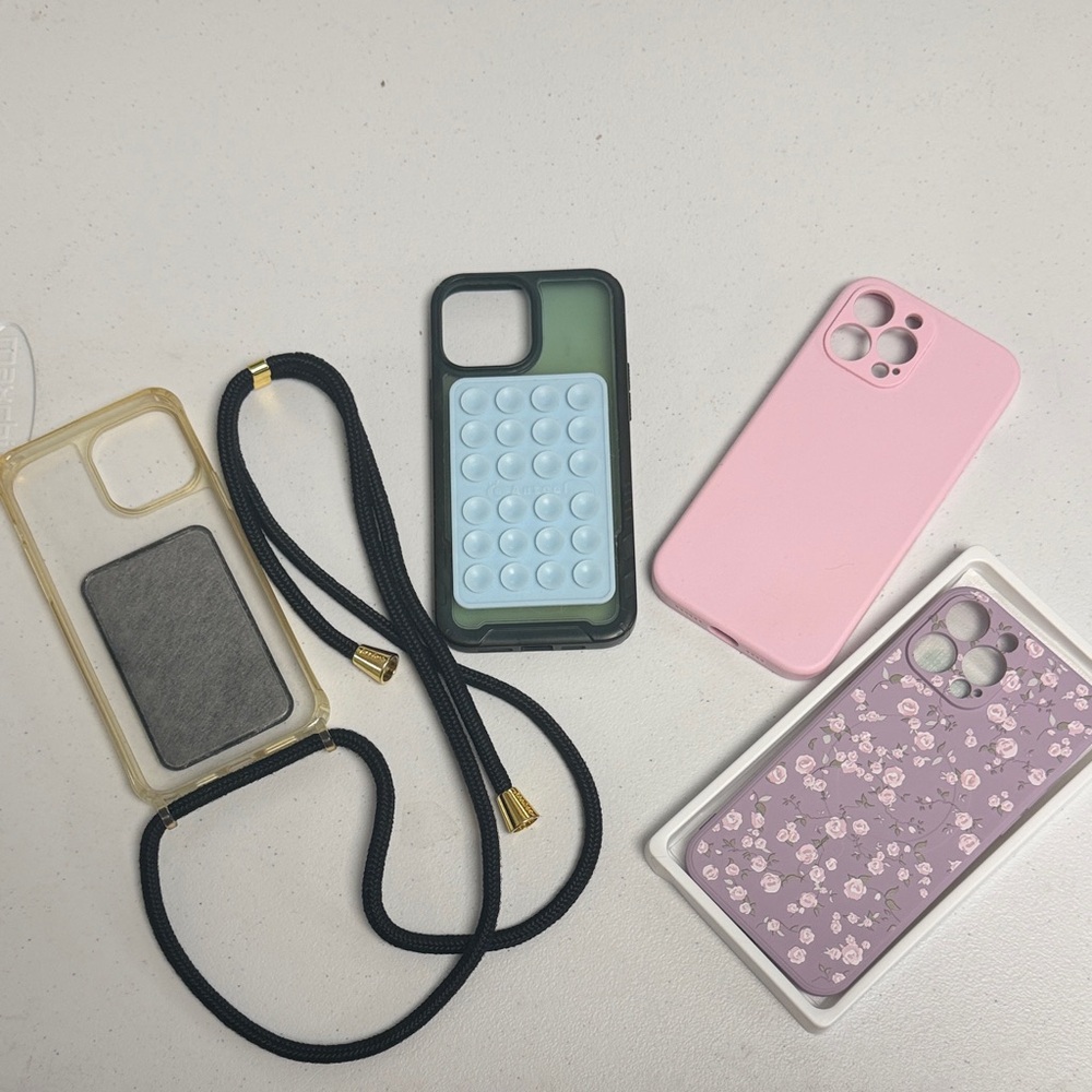 Lot of 4 iPhone 13 Pro Max Cases